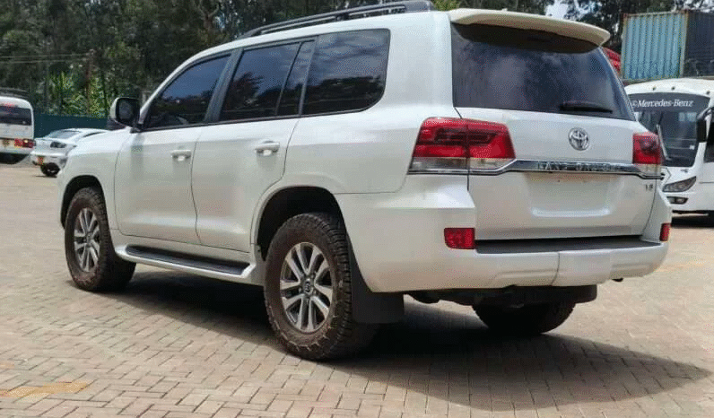 
								Toyota Land Cruiser full									